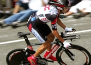 开云体育-德罗赞压力下完成爆发，独行侠压制篮网，一场关于韧性与战术的胜利