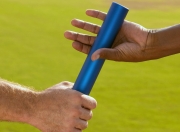 开云体育直播-跨界制霸，从巴西足球到乌克兰赛道，京多安如何在新赛季F1揭幕战中接管比赛