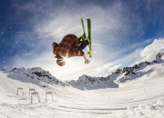 开云官网-摩洛哥战术铁壁锁死挪威，莫德里奇中场魔法定乾坤