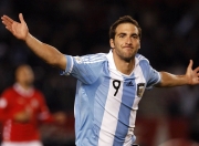 开云世界杯2026-周冠宇惊艳四座，法拉利力克雷诺车队—新星崛起改写赛道格局