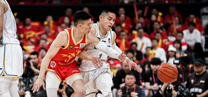 开云体育中国-新晋球员表现抢眼，助球队获得胜利，继续在CBA联赛崭露头角