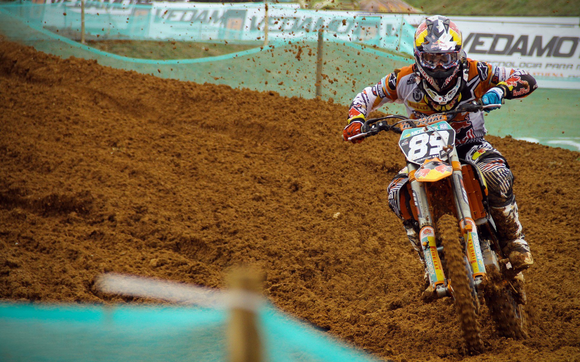 南美铁壁与欧洲重锤,乌拉圭封锁战术下的卢卡库惊艳时刻