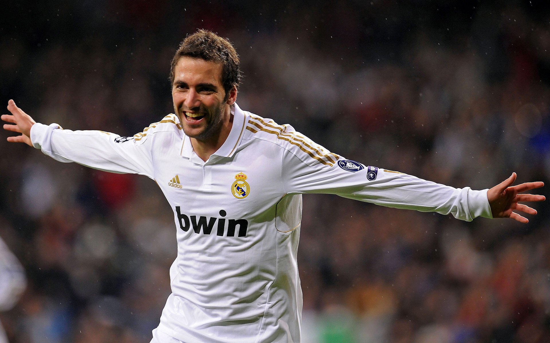 绿茵唯一性，当曼城对阵喀麦隆，萨拉赫的完美演绎超越时空